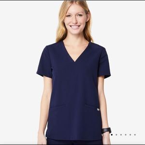 NAVY - Figs Casma 3-Pocket Scrub Top